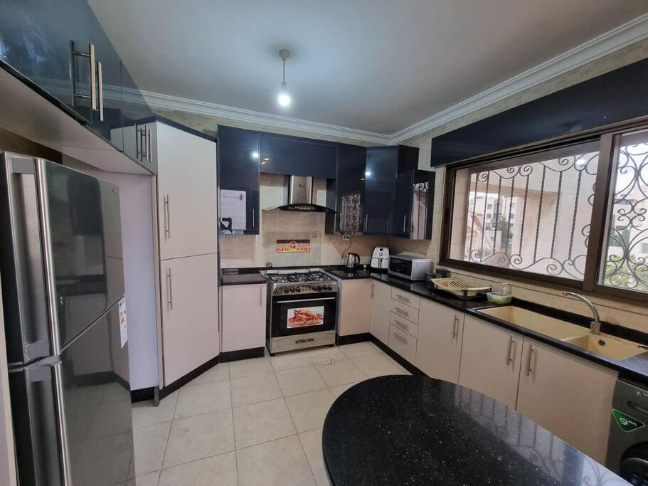 Deir Ghbar 3 Rooms Apart 安曼 外观 照片