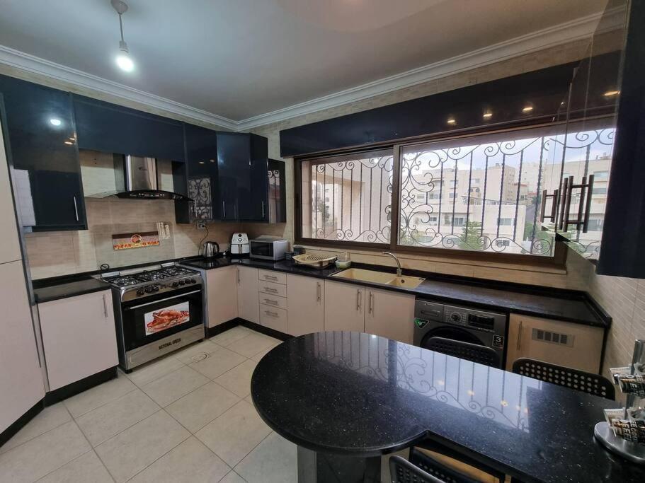 Deir Ghbar 3 Rooms Apart 安曼 外观 照片
