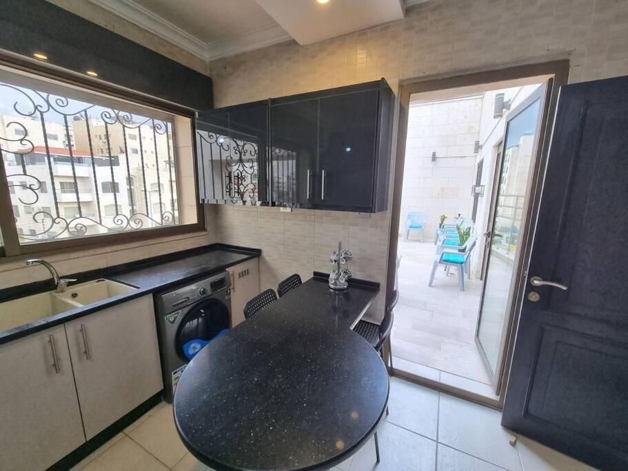 Deir Ghbar 3 Rooms Apart 安曼 外观 照片